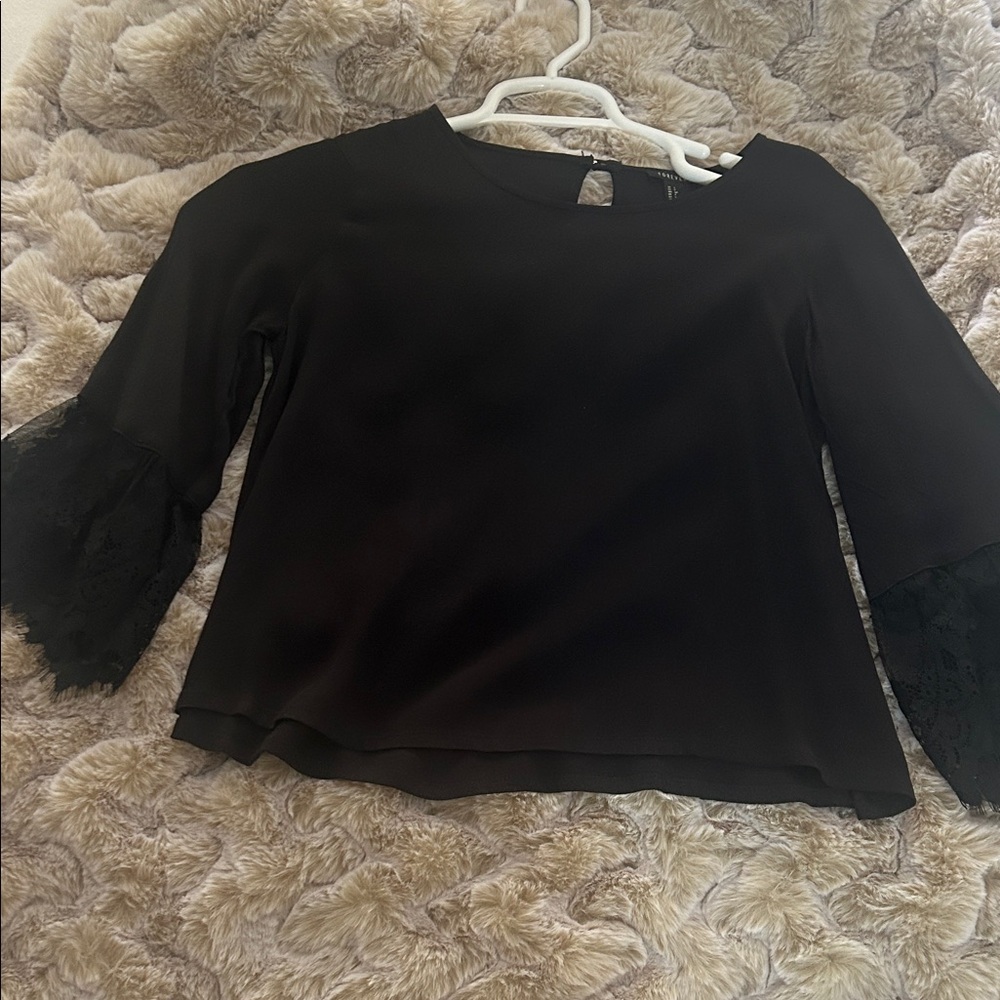 Forever 21 Black Lace Cuff Blouse